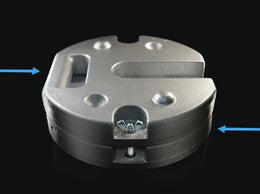 Metallipainot ja kiinnityspultit